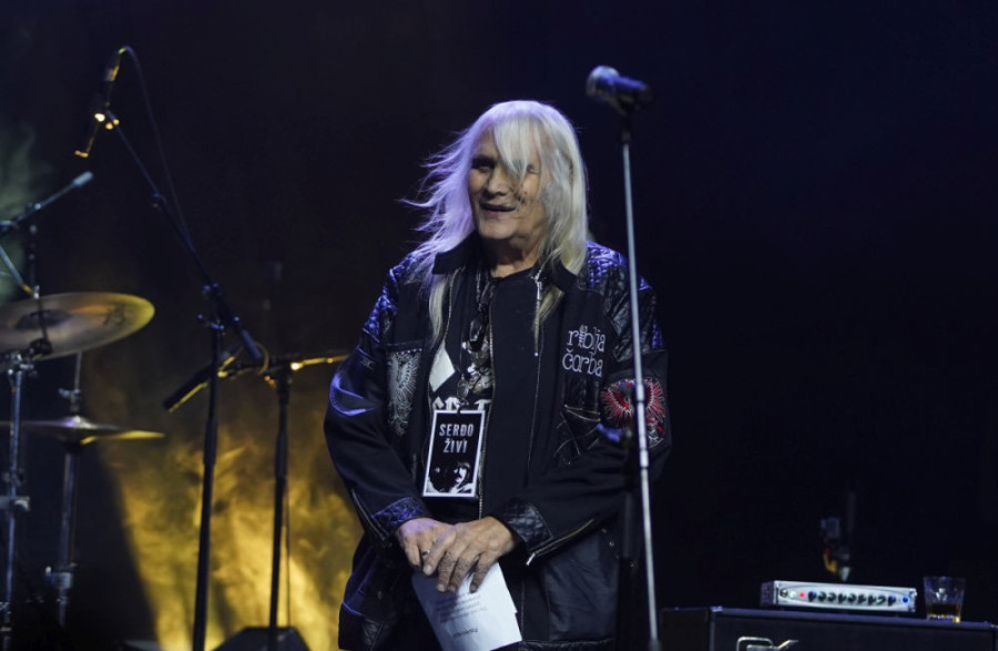 Dirljiva čitulja Borine porodice: Tvoje srce će zauvek kucati sa nama (FOTO)