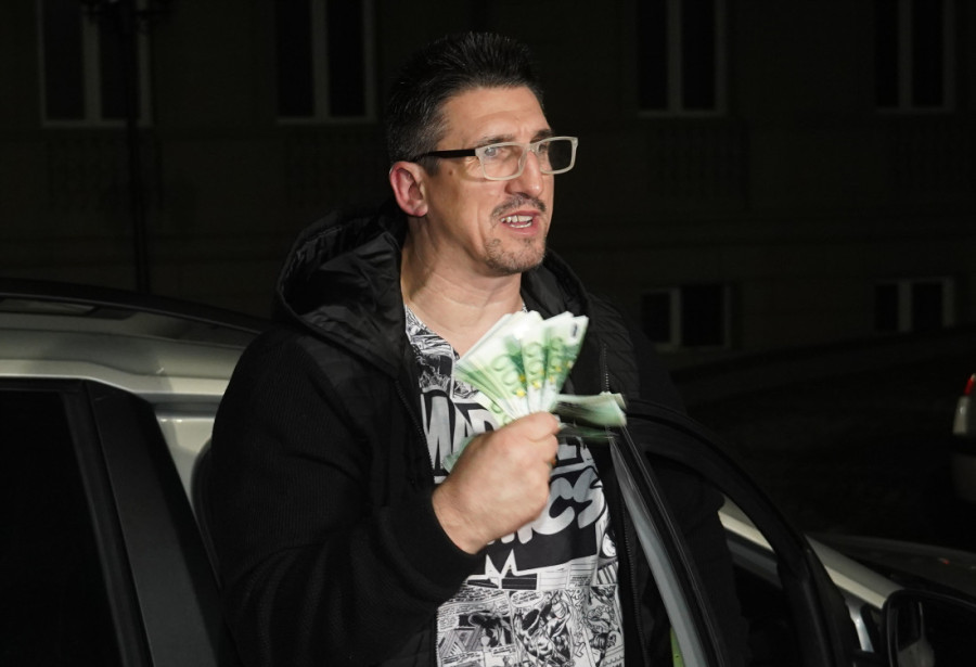 "Hoće da mi zavrača!" Kristijana Golubovića supruga upozorila na magijske radnje: Sa stidnim dlakama mi daje kafu