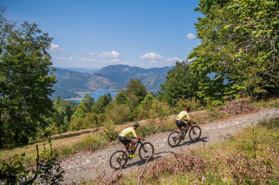 Trijumf Italijana na biciklističkoj trci “Wild bear” na Tari (FOTO/VIDEO)