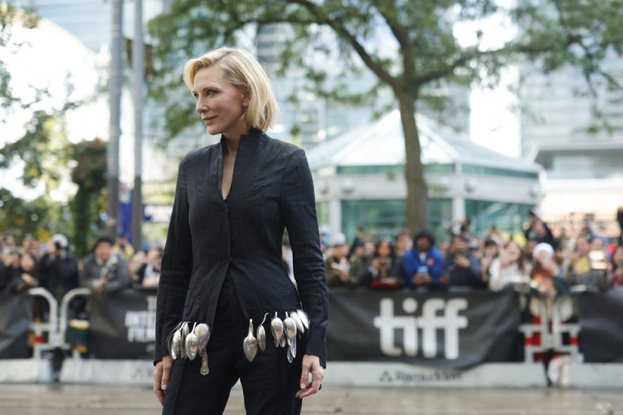 Treba vam kašika? Ne brinite, Kejt Blančet ima koju viška: Njena modna izdanja dokaz su da je moguće spojiti održivost i glamur (FOTO)