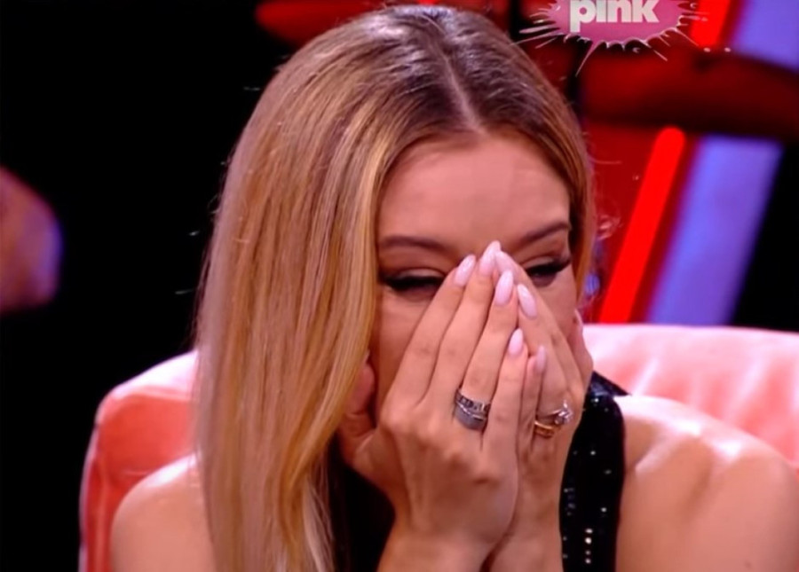 Tea Tairović grca u suzama usred emisije: Pevačica ovo nije očekivala, uspela da izusti samo jedno