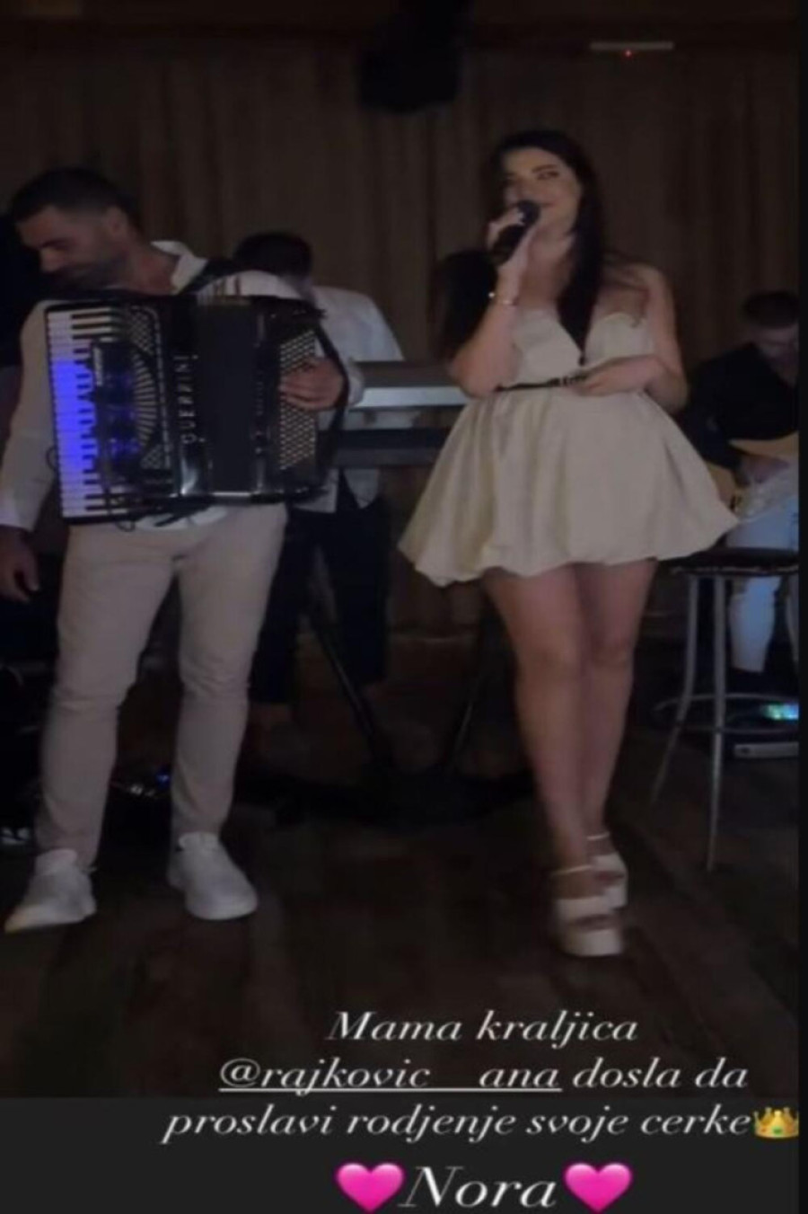 Ana Rajković na meti negativnih komentara: Došla na proslavu povodom rođenja ćerke, a onda je svi osudili