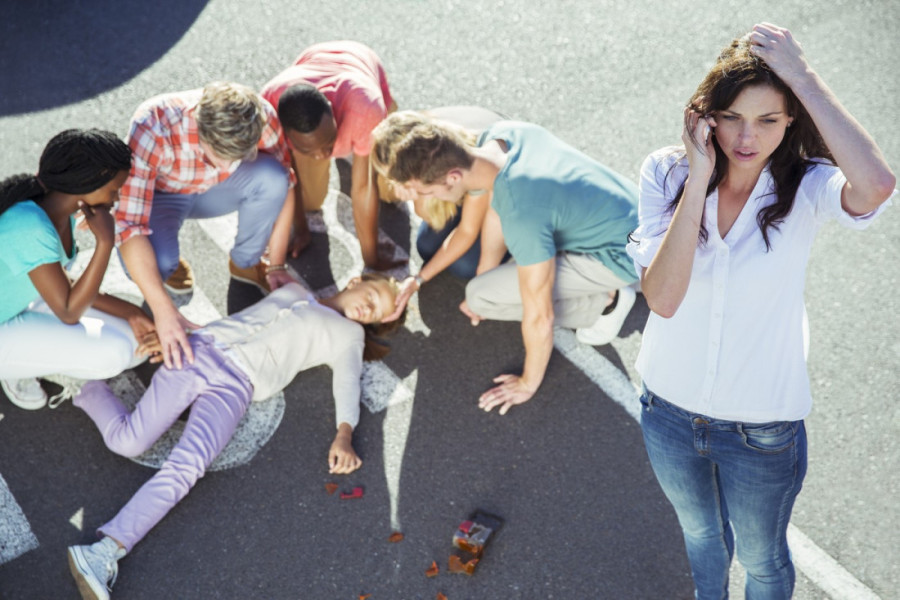 Telefon važniji od života: Sve više školske dece postaje ogromna opasnost za vozače