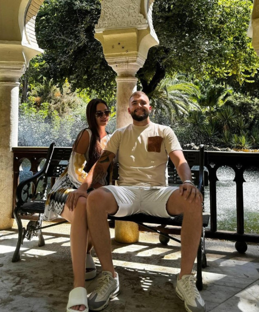 Slavlje u porodičnom domu Ražnatovića: Veljko i Bogdana pucaju od sreće!