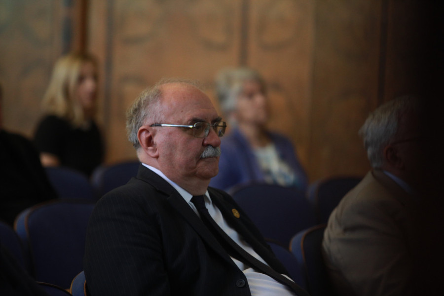 Uoči izbora novih članova SANU Zoran Knežević upozorio: Poznato je da imamo relativno mali broj žena, što nije dobro, ni opravdano