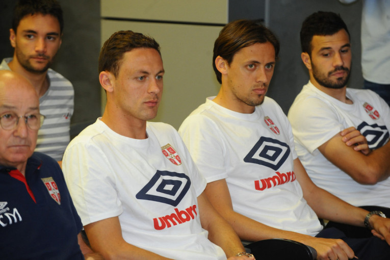 Bomba na Ubu, Matić se vratio kući i to fićom! (VIDEO)