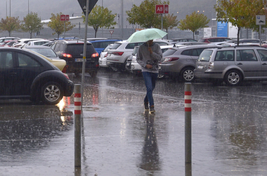 Posle kiše, dolazi i sneg: Ne pakujte zimsku odeću, čekaćemo još do proleća
