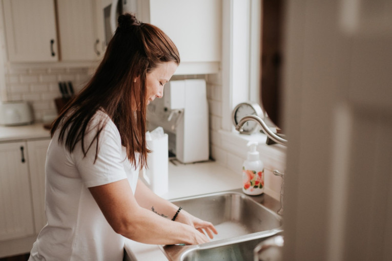 Na 40, 60 ili 90 stepeni? Evo koja temperatura je idealna za pranje posteljine