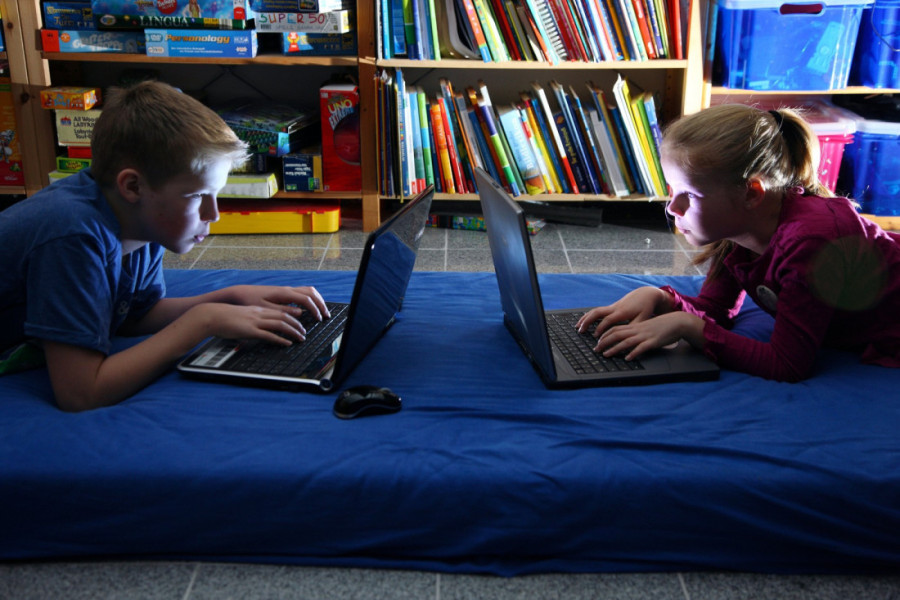 Od šale do problema: Šta znači "paf, patike, top" i zašto brine roditelje?