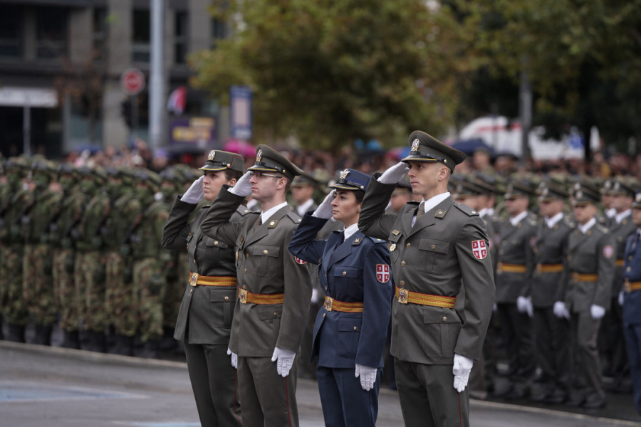 Promocija najmlađih oficira Vojske Srbije! Vučić poručio - vi ste naša snaga i bedem! (FOTO/VIDEO)