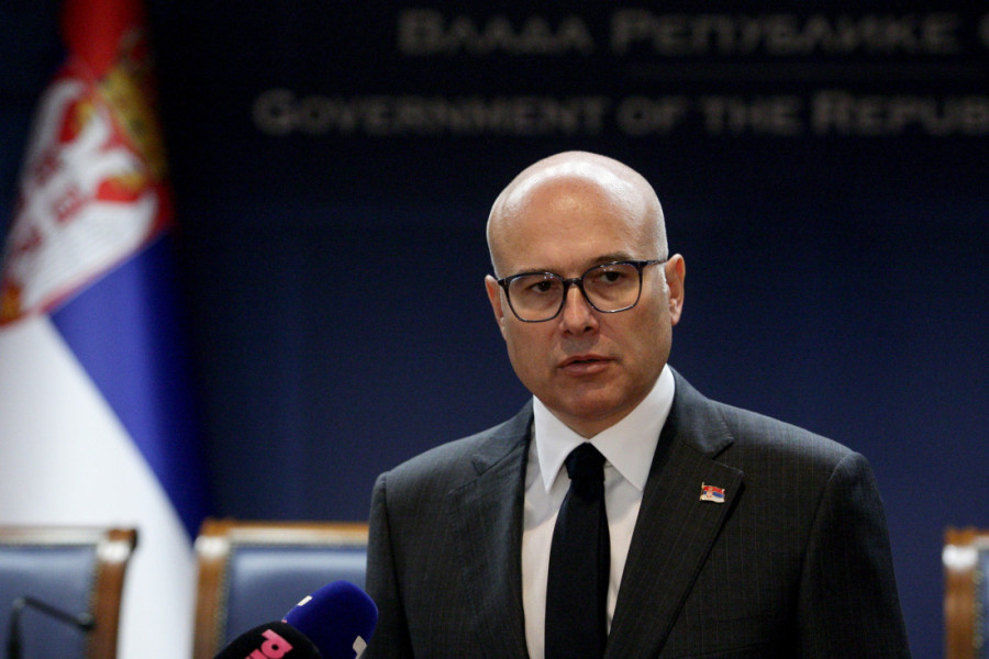 Premijer Vučević: Obustava rada u 37 odsto škola, korektna ponuda Vlade za povećanje plata