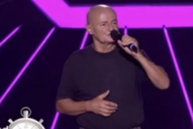 Razveo se od supruge, a spavaju u istom krevetu! Naš pevač šokirao priznanjem: Živimo rastavljeno samo sudski!