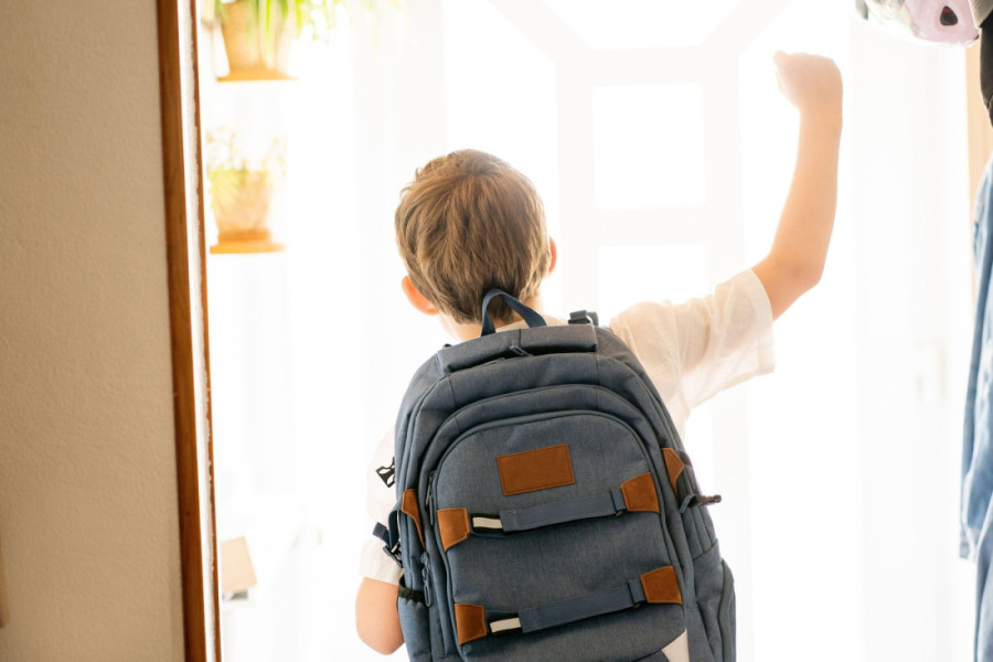 Legao keš za osnovce! Roditelji, proverite da li na računu imate baš ovoliko novca!