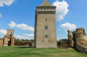 Veličanstvene srpske tvrđave, kule i gradovi koje je jedan čovek spasao od rušenja: Jedinstvena izložba u Galeriji '73 (FOTO)