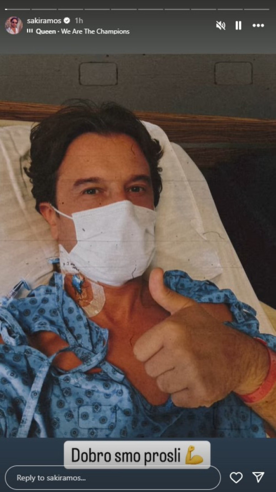 Oglasio se pevač nakon teške operacije: Završena transplantacija bubrega, na vratu ima ogroman ožiljak!