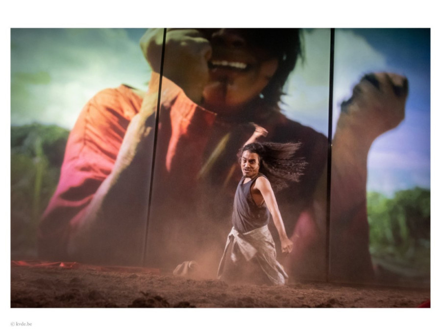 Nazivaju ga najskandaloznijim, najkontroverznijim i najinteresantnijim umetnikom našeg vremena: Čuveni Milo Rau otvara 58. Bitef (FOTO)