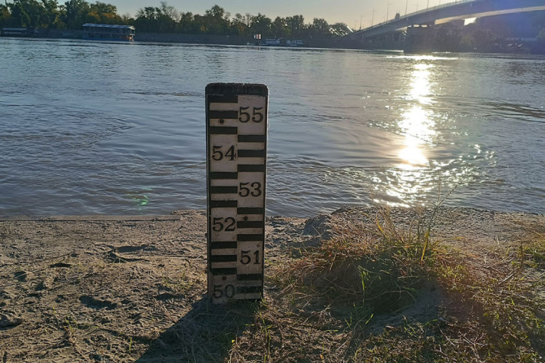 Đerdap radi sa samo 20 odsto kapaciteta, Dunav nikad niži: Stiže paklenih 40 stepeni, evo šta moramo znati