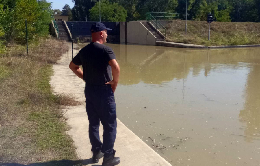 Vatrogasci na prvoj liniji: Spremaju se za porast vodostaja Dunava