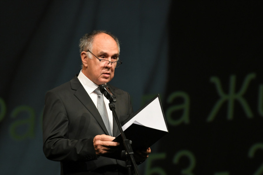 Njen sjaj će nas zauvek obasjavati: Suze na komemoraciji Radmili Živković u Narodnom pozorištu (FOTO)