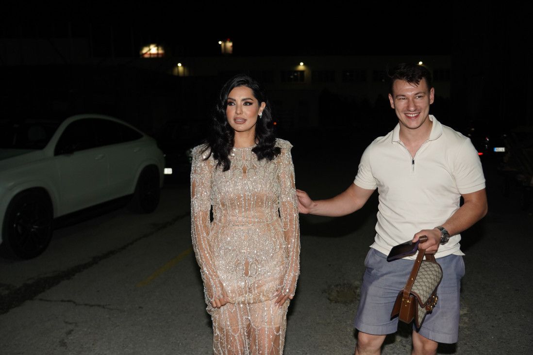 "Bog neka im da makar jedno zajedničko dete" Komšije Tanje Savić razvezale jezik: Evo kako se Muki ponaša kada dođe u selo!