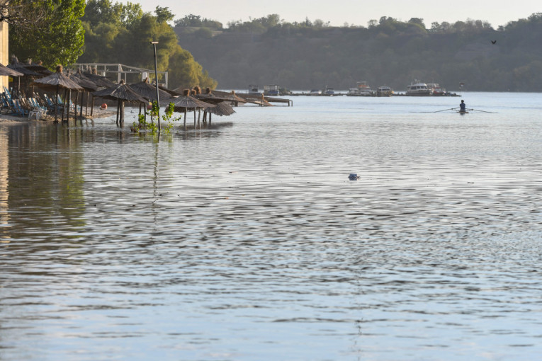 Za 24 sata u Gazi od gladi umrlo sedam Palestinaca