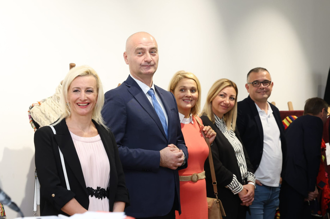 "Poklon sa značenjem" – spoj tradicije i kulture Srbije i BiH (FOTO)