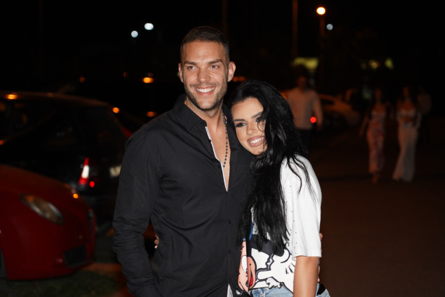 "On je pakostan i zao!" Anita žestoko o Anđelu, javno potkačila njegovu majku!