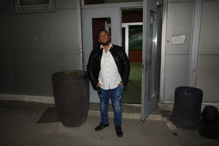 Pretučen Peca Lazić! Njegov rođeni brat podelio uznemirujuće fotografije