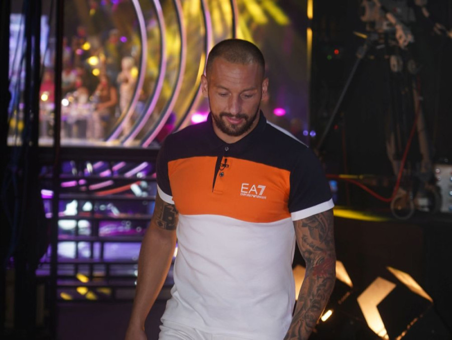 Bivši zadrugar izveo ženu i sina iz porodilišta: Osvanuo emotivan snimak!