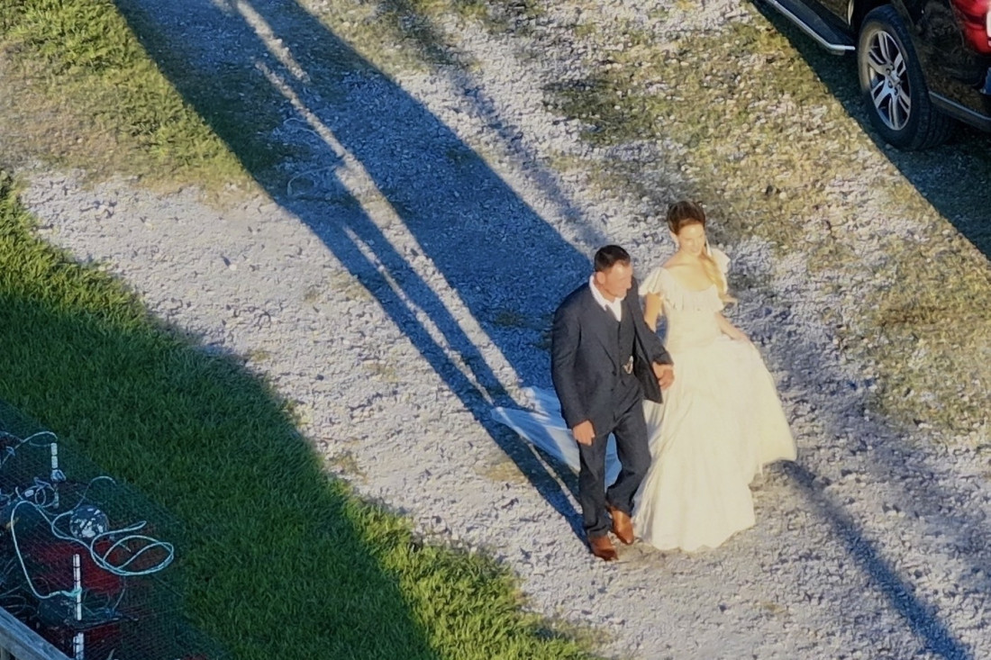 "Ne prestaju da nas prate!" Lana Del Rej nakon venčanja zabrinuta za svoju privatnost