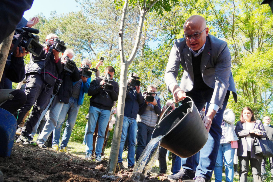 Vučević: Važno da proširimo površine za pošumljavanje, cilj dve hiljade hektara (FOTO)