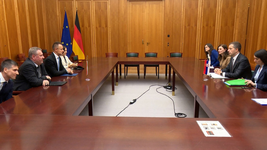 Đurić sa Sijartom: Zahvalio mu je na kontinuiranoj podršci koju Mađarska daje Srbiji u procesu evrointegracija (FOTO/VIDEO)