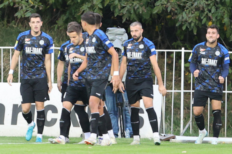 Danas svi igraju fudbal, ali imamo maksimalna očekivanja! TSC se ne plaši rivala,  ali - ili si igrač ili si igračka!