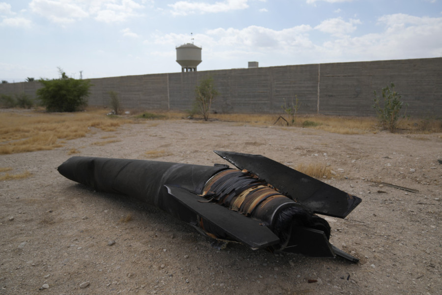 Hipersonična raketa zbrisala sve pred sobom! Ovo su ostaci projektila kojima je Iran gađao Izrael (FOTO)