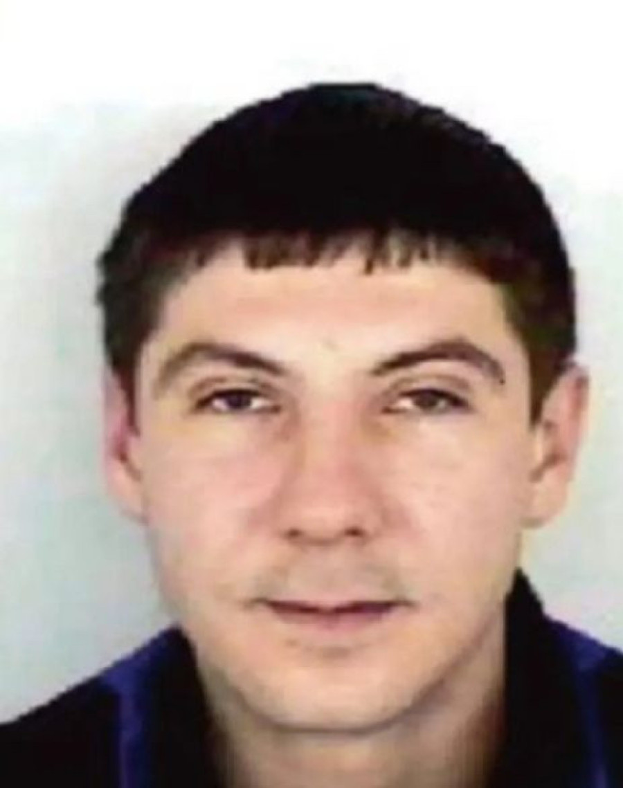 Njega je krila pevačica: Pogledajte lice "škaljarca" u naručju se*s-bombe (FOTO)