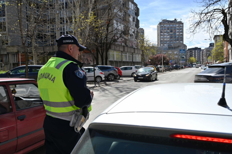 Novi radari u Srbiji: Kazne stižu i za nevezan pojas i telefon u ruci