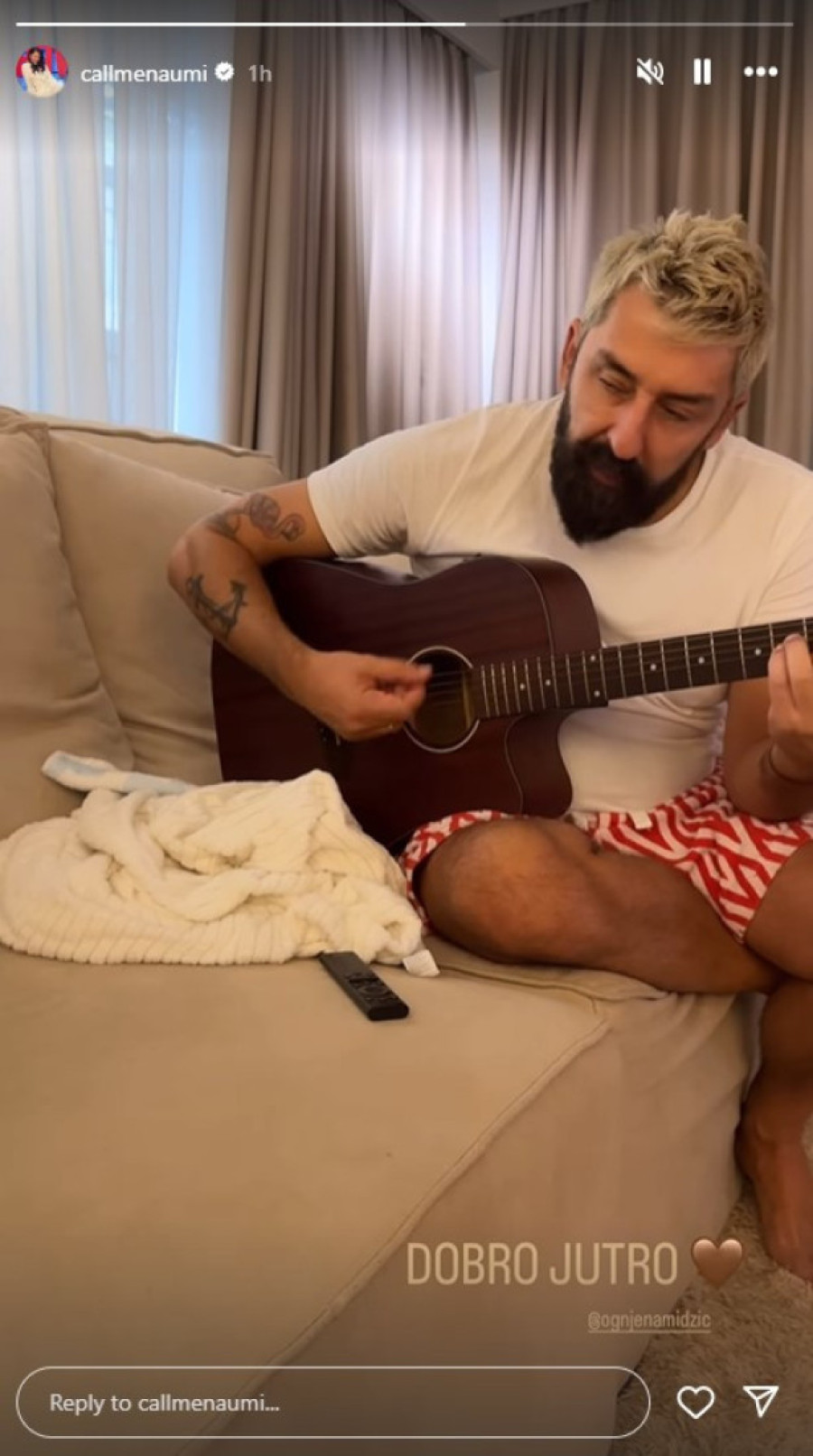 Veselo u domu Ognjena Amidžića: Voditelj od ranog jutra na nogama, supruga Mina sve usnimila