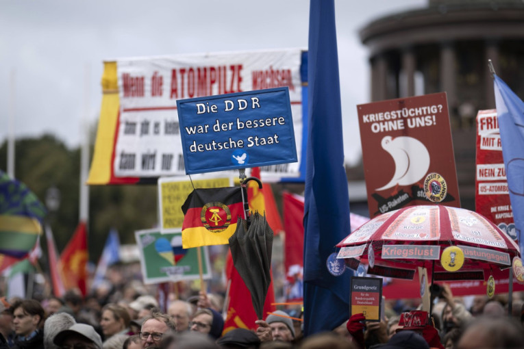 Tramp otkrio da li će Džej Di Vens predvoditi delegaciju SAD na pregovorima sa Iranom