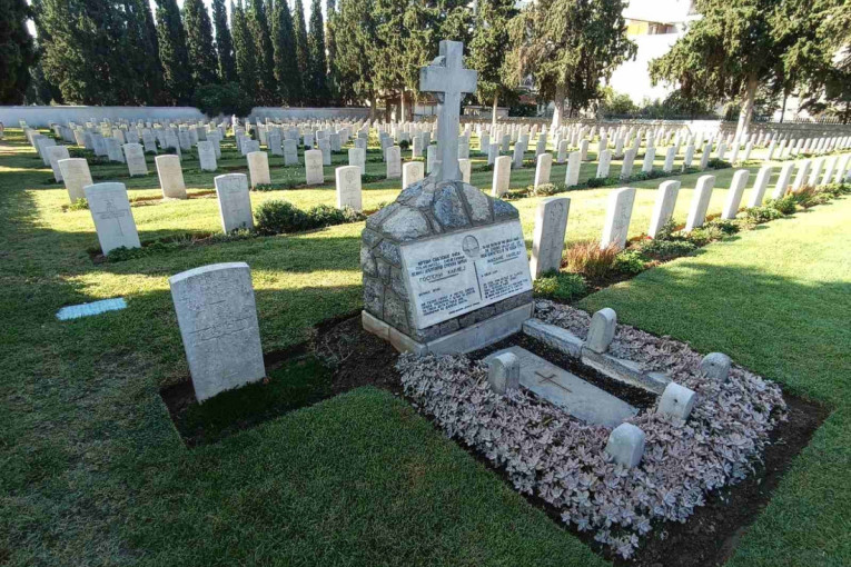 Ona je jedina Britanka na Zejtinliku na čijem grobu postoji posveta na srpskom: Katarina je rizikovala svoj život za srpske vojnike! (FOTO)