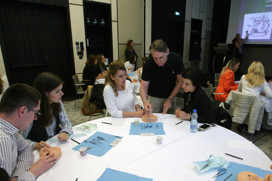 Najveći svetski stručnjak za probleme vida kod dece Kent Rajt u Beogradu (FOTO/VIDEO)