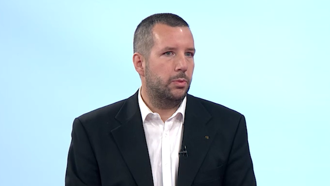 Lažna bolovanja pod istragom: Detektivi uhvatili radnike na skijanju umesto kod kuće