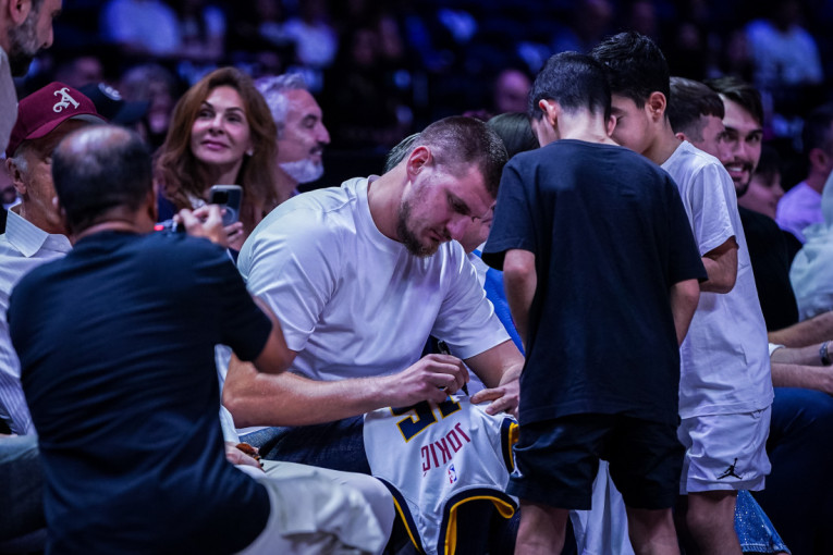 Jokić gledao svoju Megu u Dubaiju! Srpski tim srušio nepobedivog novajliju u AdmiralBet ABA ligi! (FOTO, VIDEO)