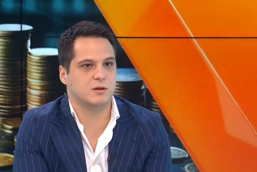 Hladan tuš na Šolakovoj TV, ekonomista zavio u crno opoziciju i tajkunske medije: Investicioni rejting je veliki iskorak za Srbiju! (VIDEO)