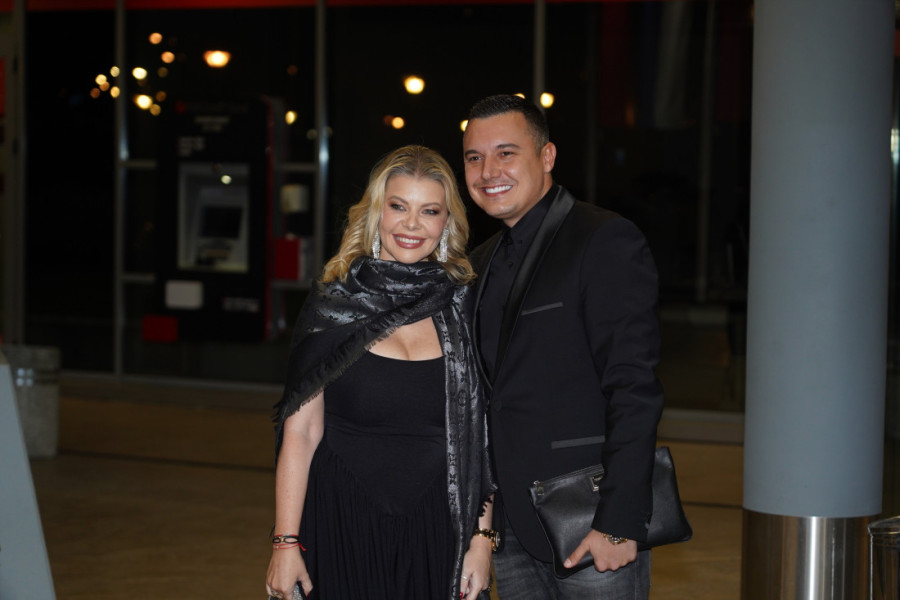 Danijela Karić povređena, hoda uz štake: "Imala je nezgodu"