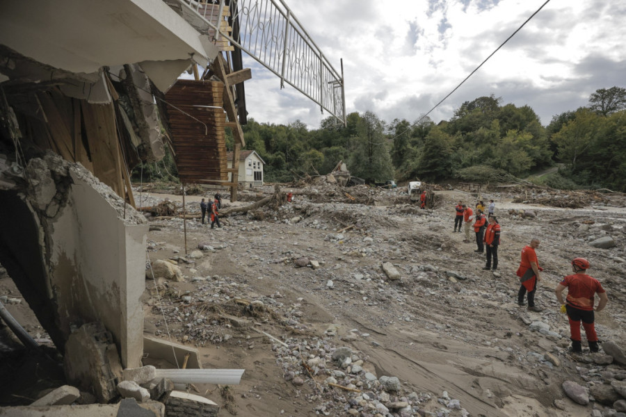 Jeza, strepnja, nada! Nastavljena potraga za nestalima u poplavama, ovo su najnovije informacije o stanju u Jablanici