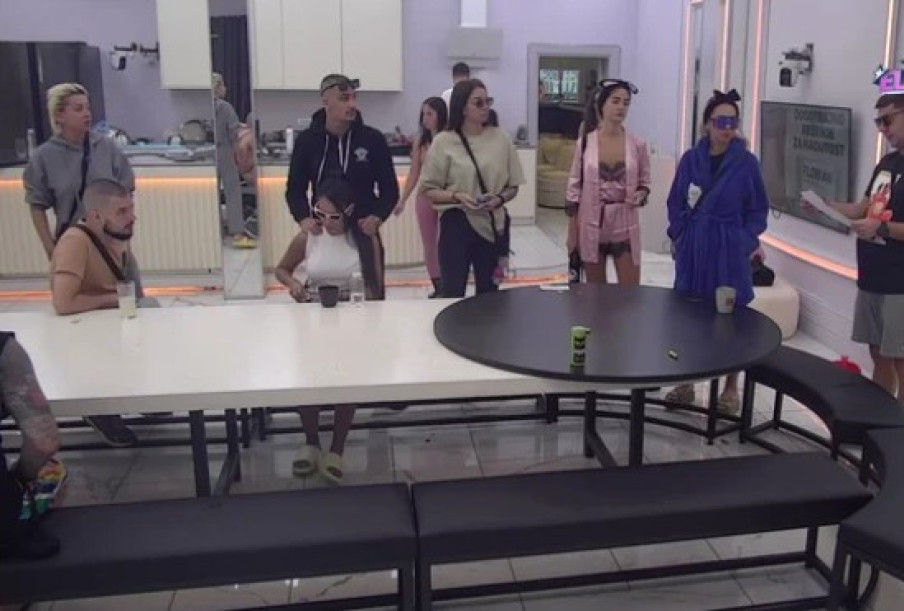 Pljušte kazne pred finale Elite 8! Veliki šef poslao pismo, i Anđeli Đuričić skinut honorar