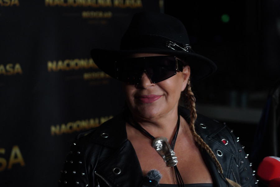 Očima ne mogu da se vide, a odsele u istom hotelu! Žena od sultana imala šok reakciju kad je videla Stoju