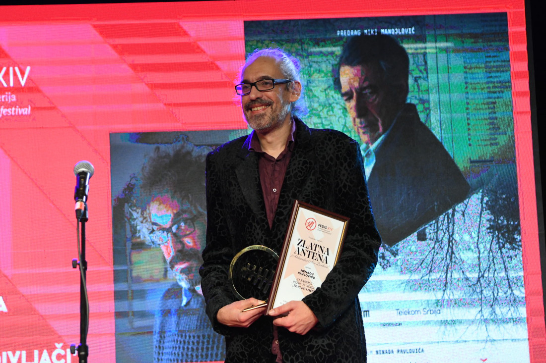 Voji Brajoviću uručena "Zlatna antena" za životno delo: Osećam se  kao dete koje je dobilo kutiju slatkiša (FOTO)
