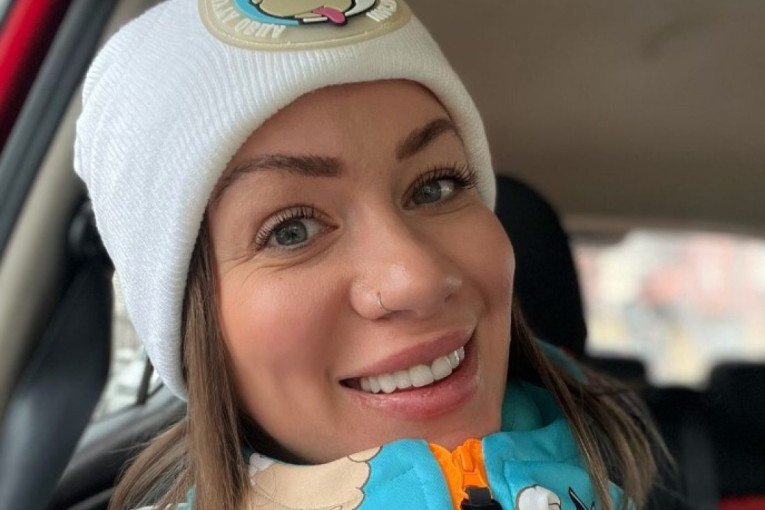 Naša influenserka otkrila da ima rak: Slomila se na hiljadu delova, pa poručila: "Deluje zastrašujuće, ne možete da..."