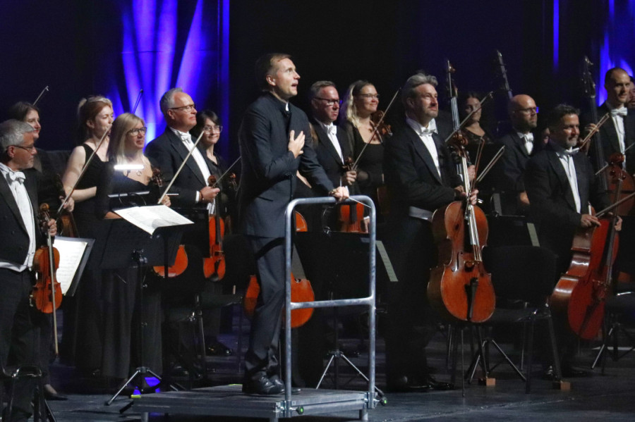 Kraljevska filharmonija iz Londona oduševila Beograđane: Ovacije za poseban program sa "balkanskim bojama" (FOTO/VIDEO)